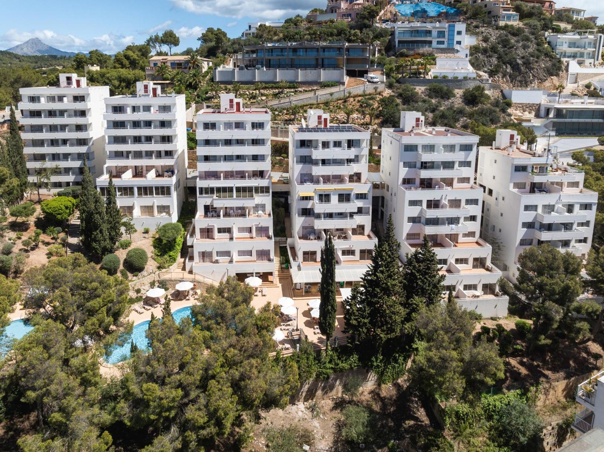 Apartamentos Vista Club Санта Понса Екстериор снимка